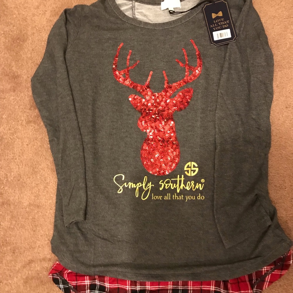 NWT Simply Southern Top